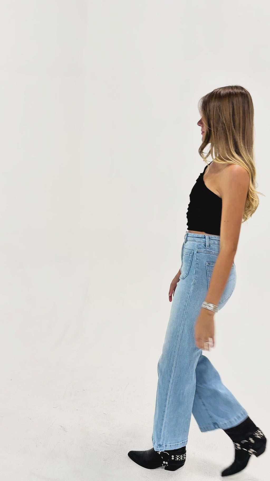 2010s 90's Revival Rolla's Light Wash Patch Pocket Wide Leg Jeans